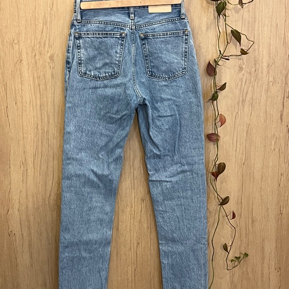 Everlane 90s Cheeky Jean - Picture 3 of 3